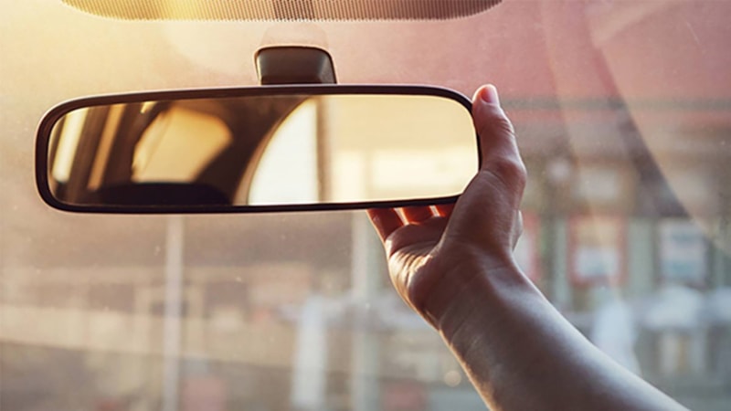 Dikiz aynasına poşet çay asın, faydasına bakın...