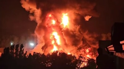 İstanbul'da fabrika yangını