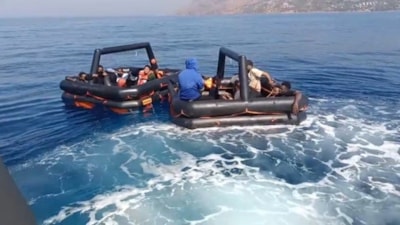 Yunan unsurları 19 kaçak göçmeni ölüme terk etti