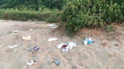 Bartın'da sahil, çöplüğe döndü