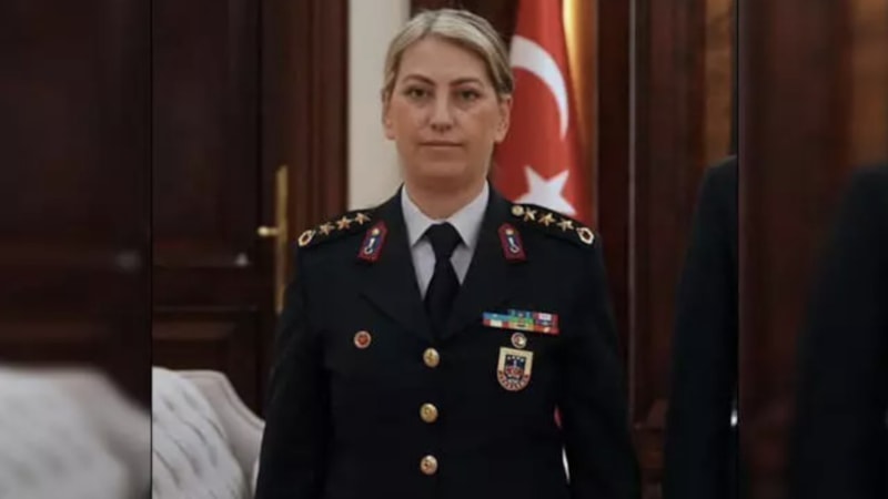 Jandarmanın kadın paşası: Gülden Mat Şakir tuğgeneralliğe terfi etti