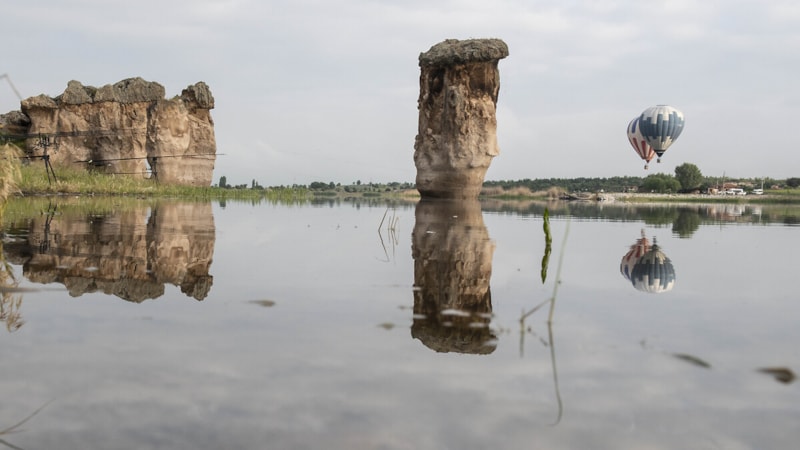 Türkiye'nin ikinci Kapadokya'sı olarak anılan Frig Vadisi görenleri büyülüyor