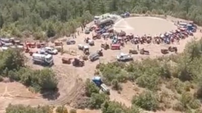 Bursa'da orman yangınına karşı dayanışma: Vatandaşlar helikopterleri susuz bırakmadı