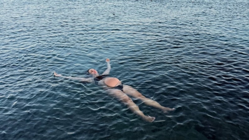 Doğum için gün sayıyor! Oyuncu Meriç Aral'dan yeni hamilelik pozu