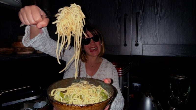 Taze anne Gizem Karaca, bebeğiyle yeni fotoğraf yayınladı