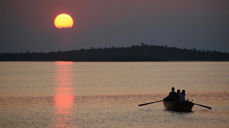 Türkiye'nin Venedik'i Gölyazı eşsiz manzarasıyla cezbediyor