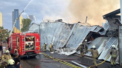 Kartal'da film platosunda yangın