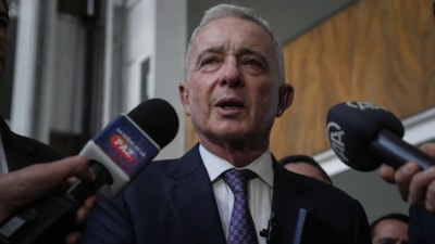 Eski Kolombiya Cumhurbaşkanı Uribe'ye 12 yıl ev hapsi cezası verildi