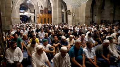 Kayseri'de gurbetçiler sabah namazında buluştu