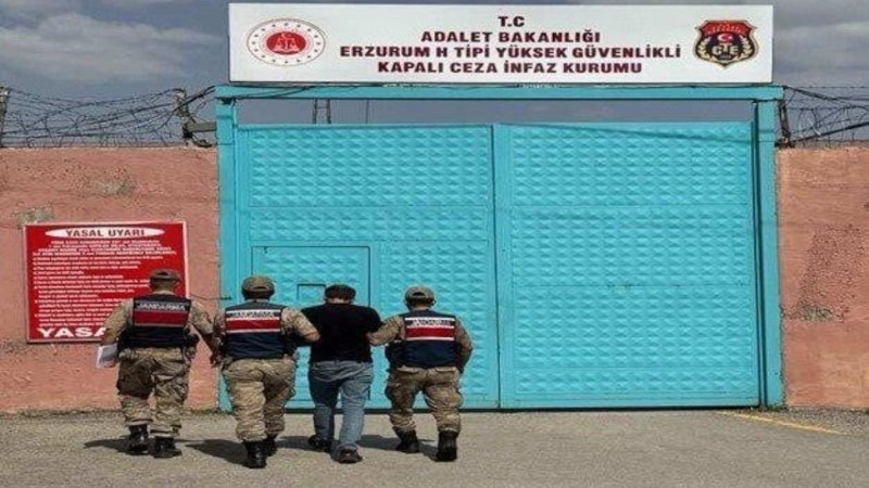 Erzurum'da FETÖ üyesi samanlıkta yakalandı