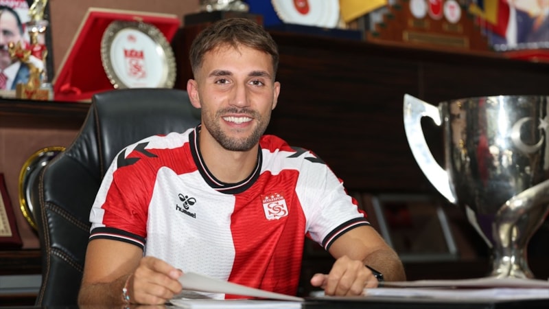 Sivasspor, Okan Erdoğan'ı renklerine bağladı