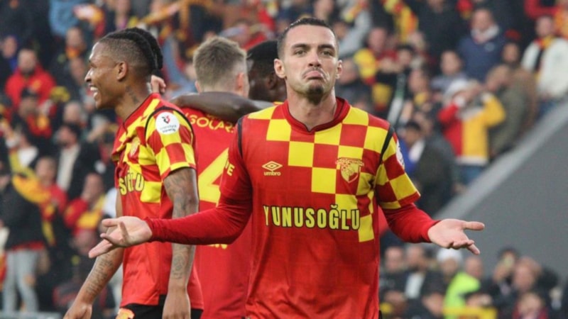 Göztepe'de David Tijanic, Al-Najmah'a transfer oldu
