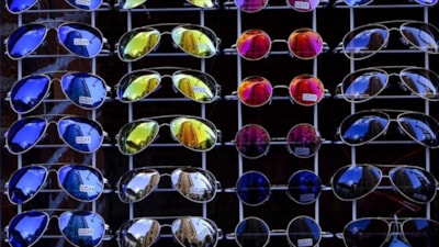 Türkler İtalyan gözlüklerini tercih ediyor