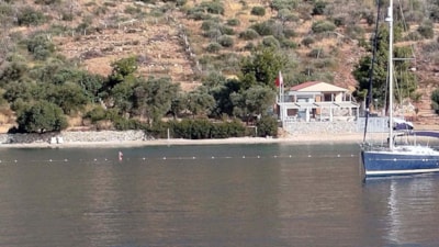 Muğla'da sahile duvar örüldü