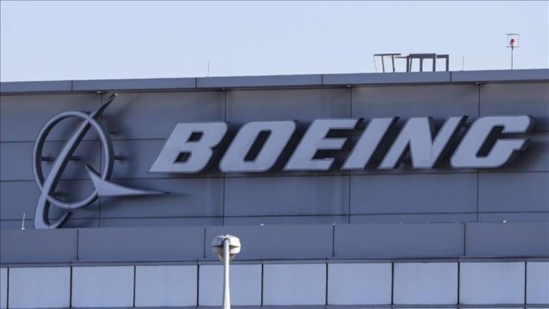 Boeing'in yüzde 20 maaş artışını beğenmeyen 3 bin 200 çalışanı greve gitti
