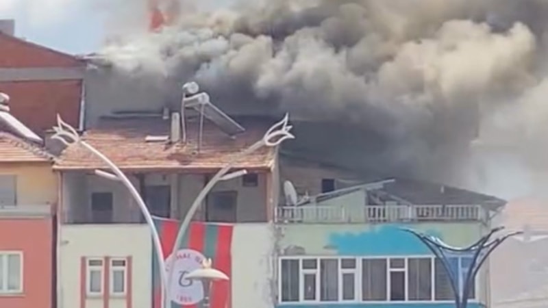 Tokat'ta 5 katlı binada korkutan yangın