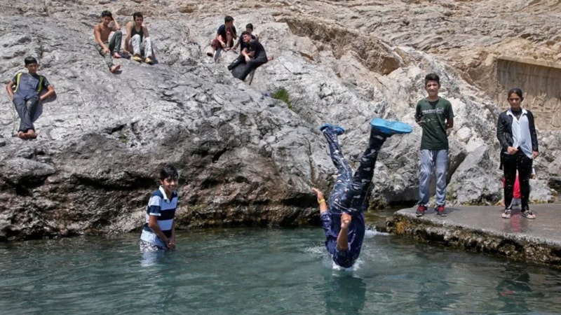 İran’da aşırı sıcaklar nedeniyle kamu kurumları tatil edildi