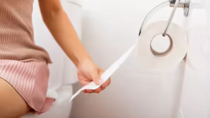 Genellikle göz ardı edilen 5 yaygın kolon kanseri belirtisi