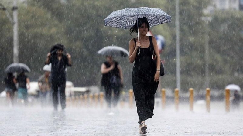 İstanbul için kuvvetli rüzgar ve sağanak uyarısı