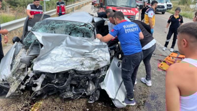 Osmaniye’de otomobiller kafa kafaya çarpıştı: 1 ölü, 1 yaralı