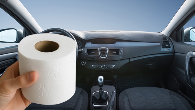 Arabanın içine tuvalet kağıdı koymak bakın ne işe yarıyormuş