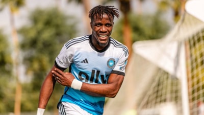 Eski Galatasaraylı Wilfried Zaha takımında olay çıkardı