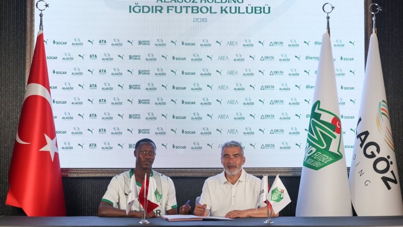 Iğdır FK, Moustapha Camara ile Malik Yılmaz'la sözleşme imzaladı