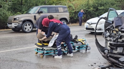 Sakarya'da 10 araç zincirleme kazaya karıştı: 10 yaralı