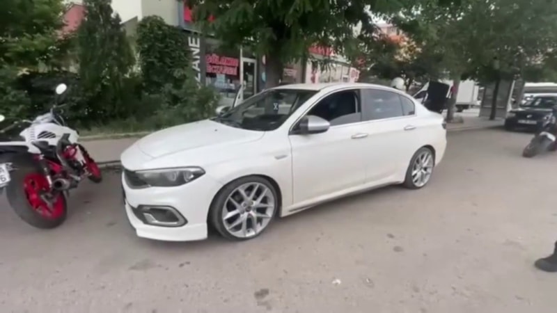 Erzurum'da abartı egzoz kullanan 12 sürücüye 111 bin lira ceza