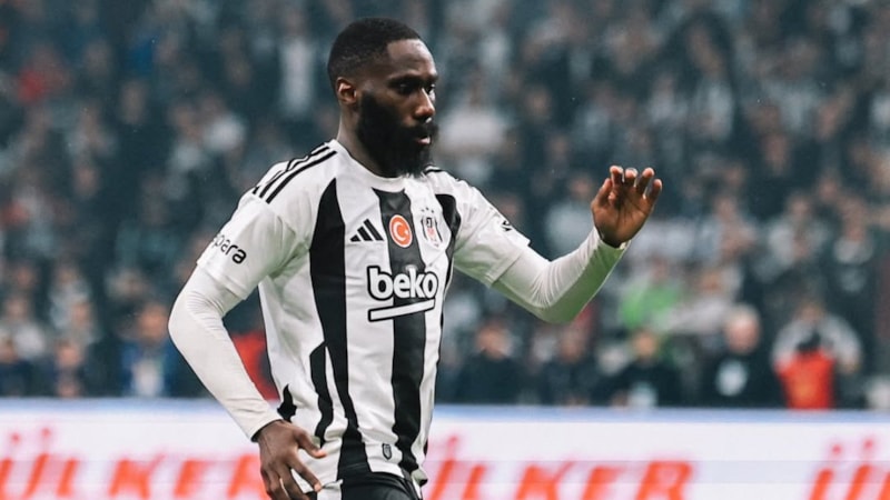 Arthur Masuaku, yeniden Premier Lig'e dönmeye hazırlanıyor