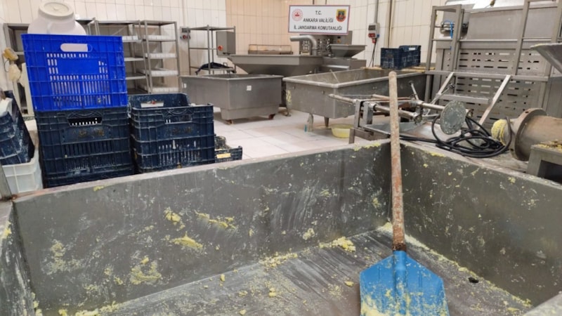 Ankara'da 12 milyon liralık niteliği değiştirilmiş gıda operasyonu