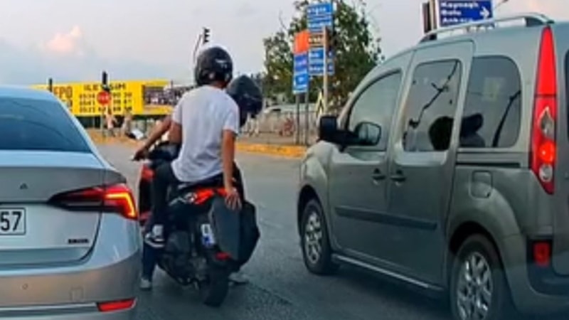 Düzce'de ışık ihlaline ilginç bir yöntem buldular