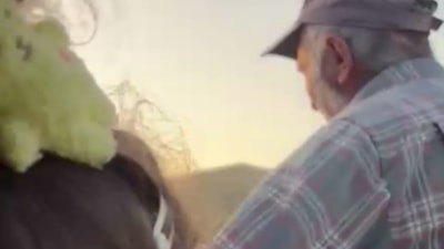 Trabzon'da vedalaşmalarıyla duygulandıran dede ile torun buluştu