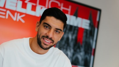 Cenk Özkacar, Köln'e imza attı