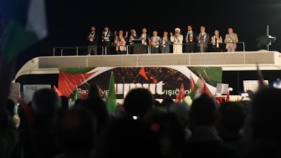 Diyanet İşleri Başkanı Ali Erbaş, İstanbul'daki Gazze yürüyüşünde dua etti