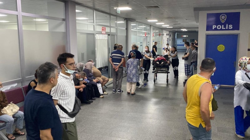 Tekirdağ'da yemekten zehirlenen 50 işçi hastanelik oldu