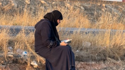 Şanlıurfa'da kazadan kurtulan kadın Kur'an-ı Kerim okudu