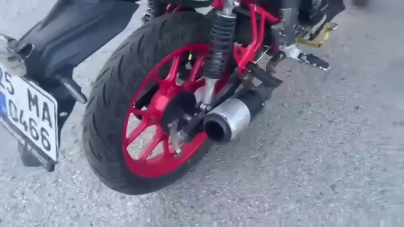 Erzurum'da abart egzoz kullanan 29 sürücüye 194 bin lira ceza