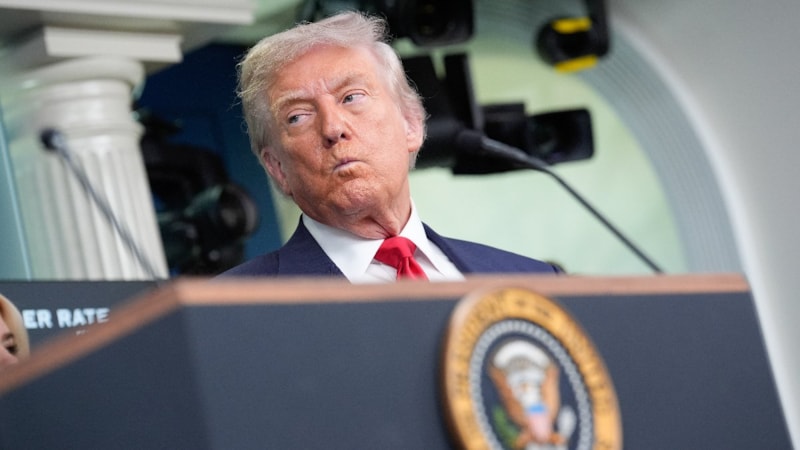 Trump'tan Çin kararı: Gümrük vergisi ateşkesi 90 gün uzatıldı