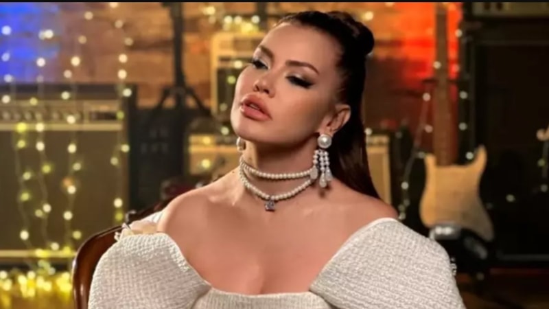 Şarkıcı Lara hastanelik oldu! Paylaştığı kare hayranlarını korkuttu