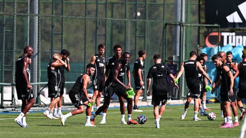 Beşiktaş, St. Patrick's maçının hazırlıklarını sürdürdü
