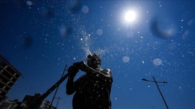 Yurtta hava durumu: Termometreler 22 kentte 40 dereceyi aştı