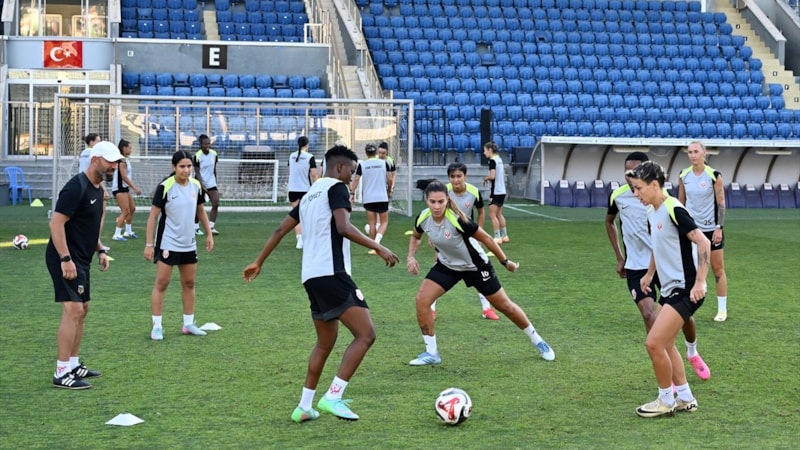 ABB FOMGET'in Slavia Prag maçı hazırlıkları sürdü