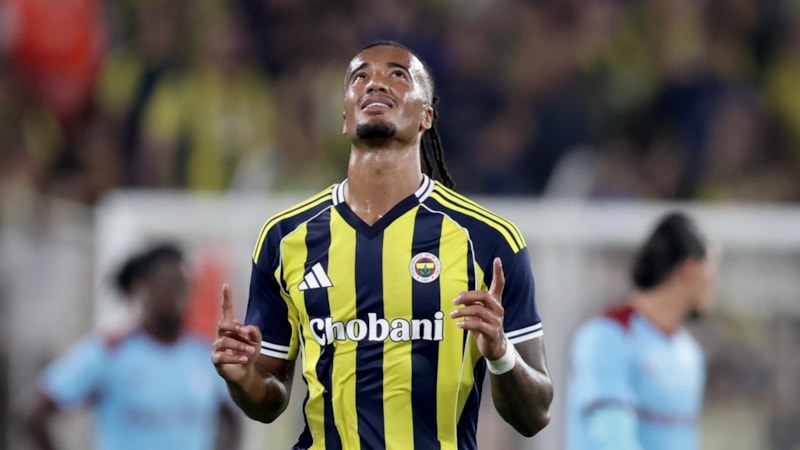 Archie Brown, ilk golünü Kadıköy'de kaydetti