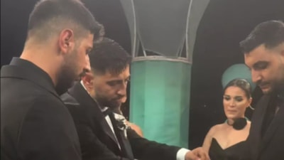 Burak Bulut ve Eda Sakız evlendi! Takılan altınlar gündem oldu