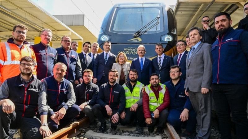 Abdulkadir Uraloğlu: Milli banliyö tren setinin ikincisinin üretimi tamamlandı