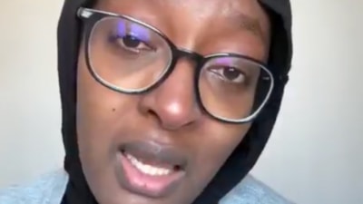 Afrikalı kadın maruz kaldığı ırkçılık karşısında gözyaşlarına boğuldu