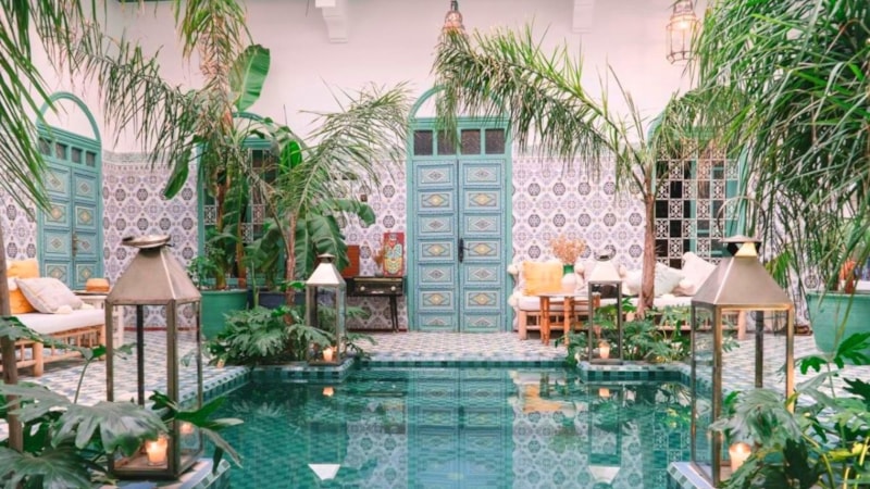 Büyüleyici ve renkli Marakeş rehberi