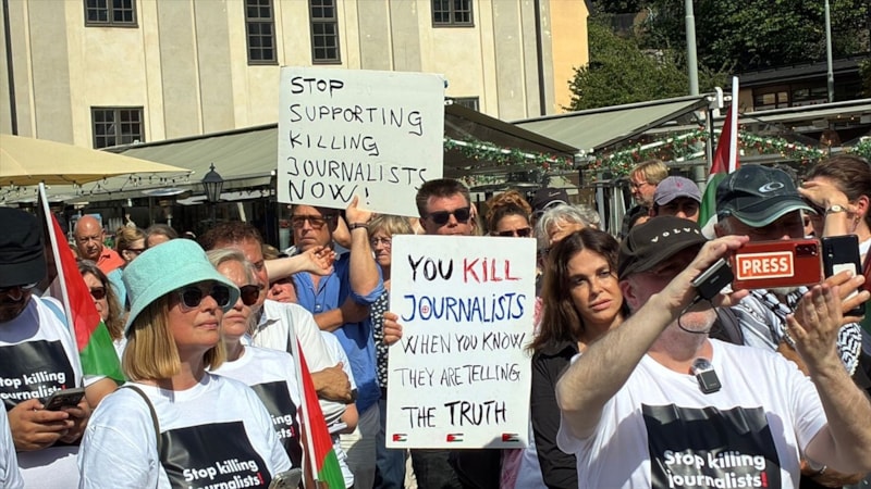 İsveç'te gazetecilerden Gazze'ye destek: İsrail protesto edildi