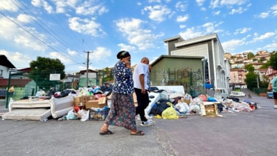 İzmit'te çöp krizi: Vatandaş tepkili